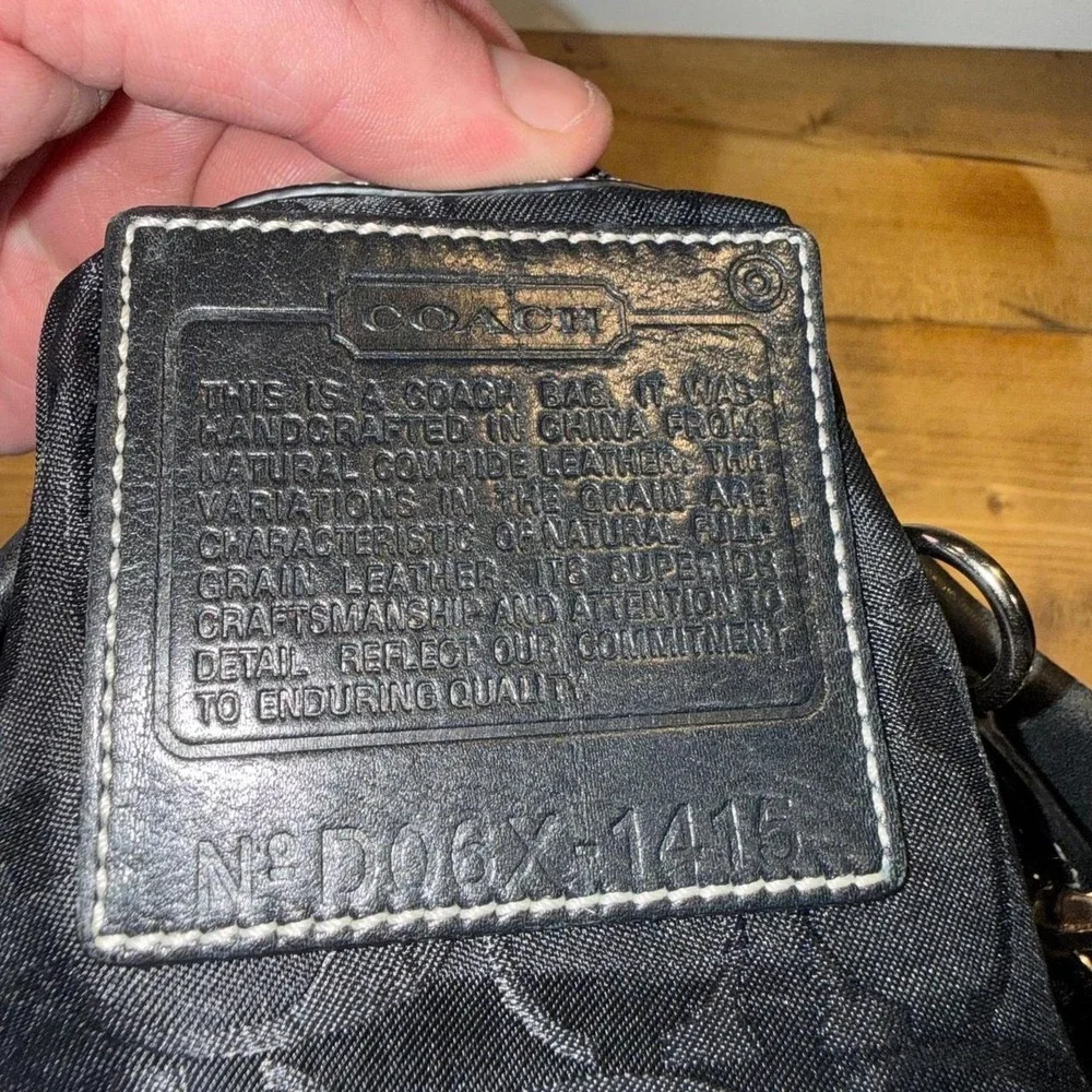 Vintage Coach Legacy Slim Duffle Crossbody Bag 1415 Black Leather Hangtag Tassel - Picture 5 of 5